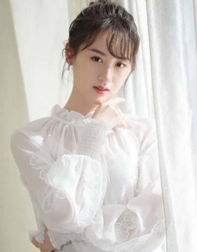 白澍袁冰妍最新爆料图片,甜蜜互动引粉丝热议